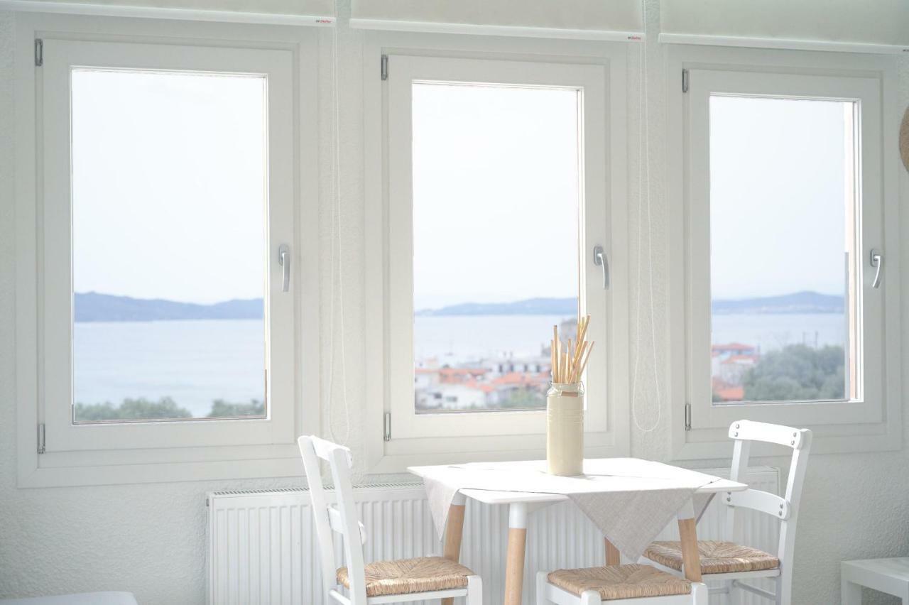 Villa Almira Luxury Apartments Ouranoupoli Dış mekan fotoğraf